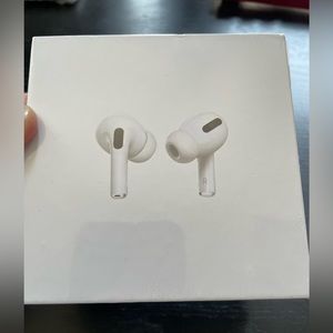 Apple AirPods Pro Brand New Sealed in Box